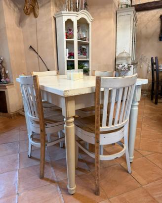 Tavolo shabby provenzale