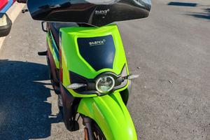 Scooter elettrico Silence S02