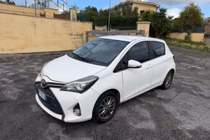 Toyota Yaris 1.0 5 porte