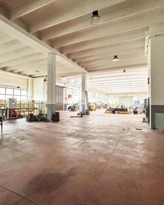 CAPANNONE A VALMADRERA