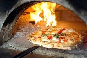 Borgo S Lorenzo pizzeria 150 coperti