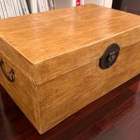 Baule cinese in legno di pergamena