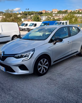 Renault Clio TCE 90CV 5P 2023 BENZINA