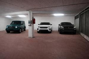 POSTO AUTO / MOTO Deposito attrezzature garage box