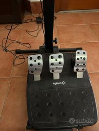 Volante + Pedali della Logitech, per ps4 e ps5