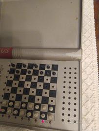 Scacchiera elettronica da viaggio