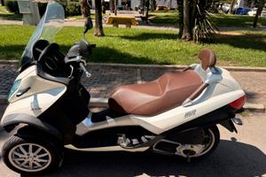 Piaggio MP3 300ie Business