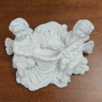 Acquasantiera in gesso