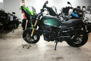 BENELLI LEONCINO 800