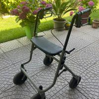 Deambulatore per anziani