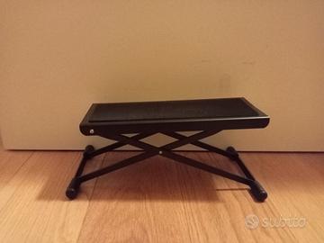Poggia piedi per chitarra