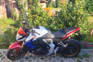 Honda cb1000r extreme