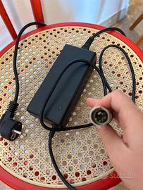caricatore batteria bicicletta elettrica