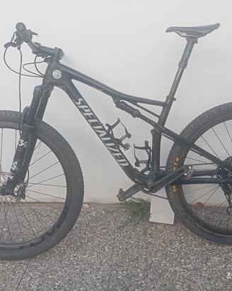 bicicletta Specialized Epic Evo
