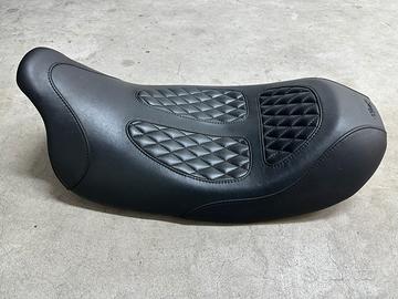 Sella Mustang per Harley touring