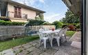 villa-libera-su-tre-lati-con-box-triplo