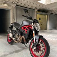 Ducati Monster 821
