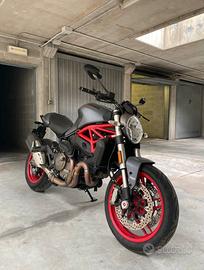 Ducati Monster 821