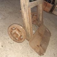 Carrello d'epoca in legno