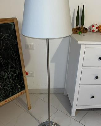 Lampada da terra ikea