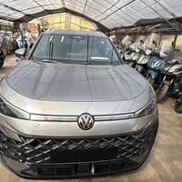 Volkswagen T-Roc 1.5 eTSI ACT DSG Life NUOVO 2026