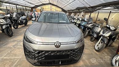 Volkswagen T-Roc 1.5 eTSI ACT DSG Life NUOVO 2026