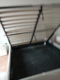 letto matrimoniale con cassettone