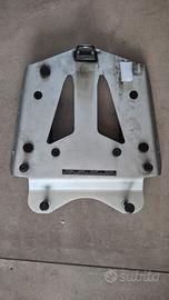 piastra bauletto Givi Monokey per KTM 1190