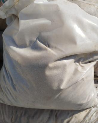 Sabbia fine chiara  Sacchi 25kg - 4€/pz