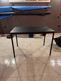 Scrivanie ikea nere
