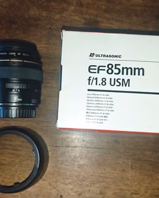 Canon EF 85mm f/1.8 USM