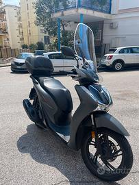 sh 125