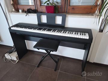 Pianola yamaha modello P45