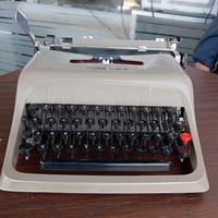 macchina t scrivere Olivetti 25 € 3275522171