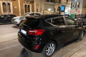 ford fiesta benzina ibrida