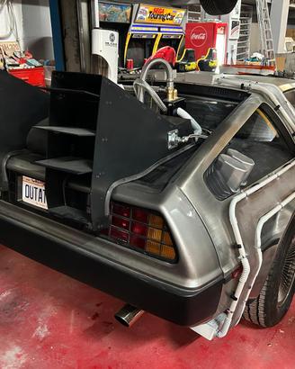 De lorean delorean dmc 12 ritorno al futuro bttf