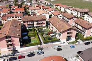 2 LOCALI A LAVAGNO