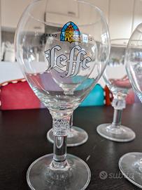 4 bicchieri birra Leffe