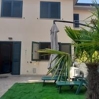 Casa Numana Sirolo vicino al centro giardino