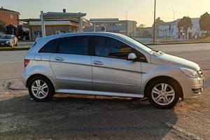 MERCEDES CLASSE B  A PIACENZA - 10 MARZO 2026