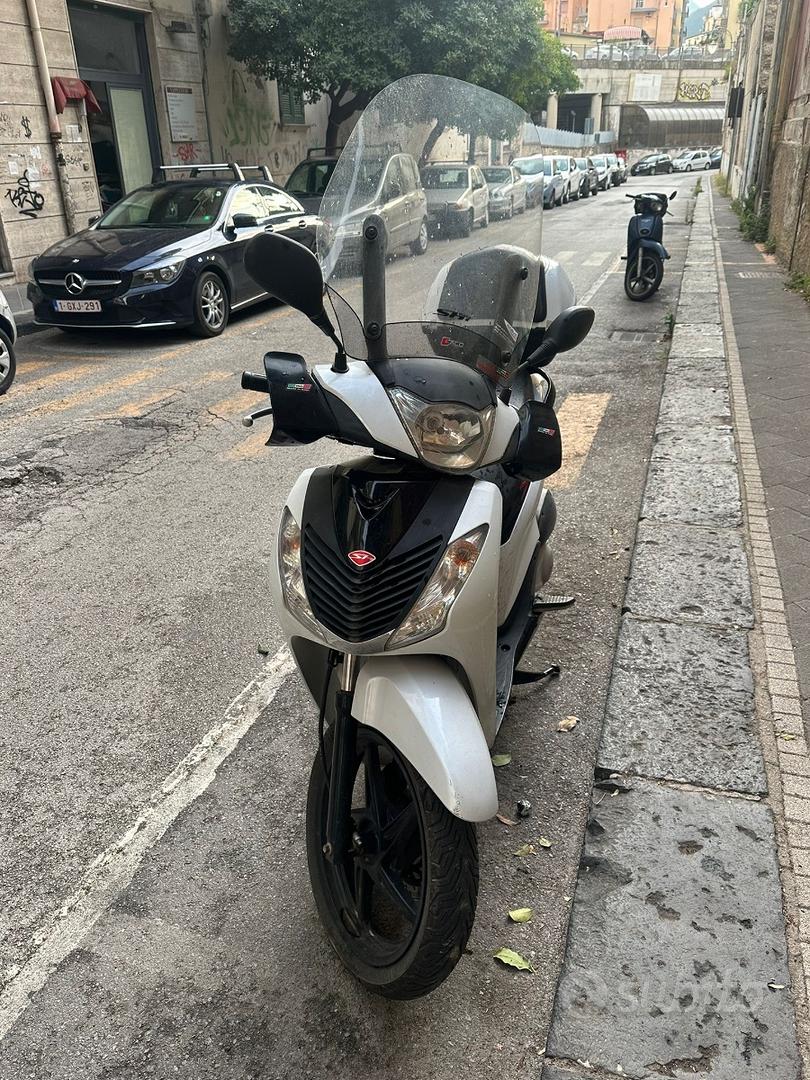 Sh 125 Sh 300 Sport 2010 Usato Honda SH 125 2010 Moto E Scooter In