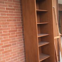 Libreria con tavolo computer tutto in legno