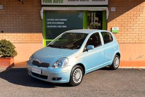 Toyota Yaris 1.0i 16V cat 5 porte Sol