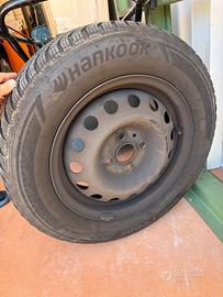 Gomme da neve hankook