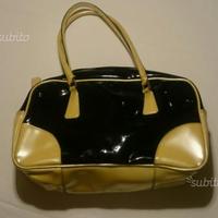 Borsa David Jones