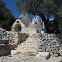 Trulli antichi ristrutturati a Cisternino ( Br)
