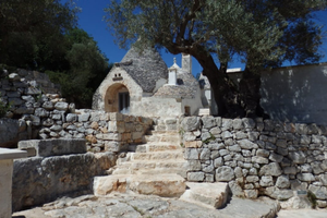 Trulli antichi ristrutturati a Cisternino ( Br)