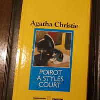 libro  Poirot a Styles Court

diAgatha Christie(