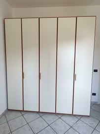 Armadio 5 Ante Legno Bianco 65 x 230 x 250