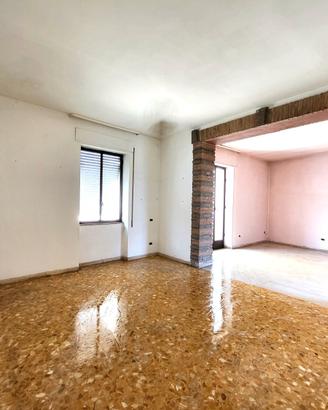 Ampio appartamento zona centrale